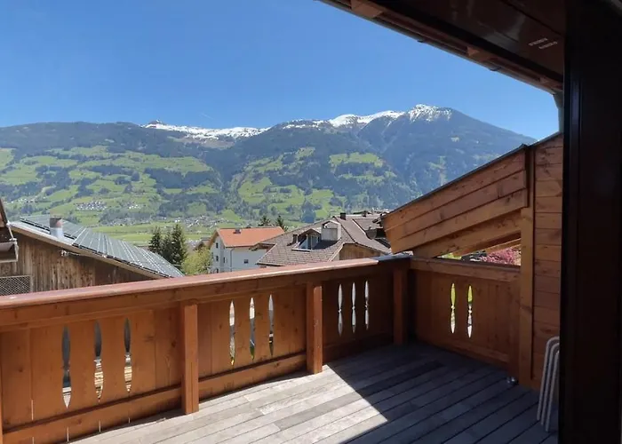 Mountain Penthouse 8 & 9 Fügen