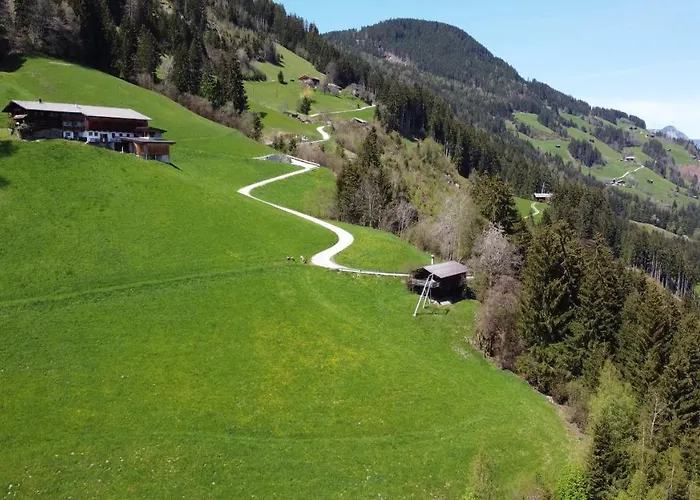 Mountain Penthouse 8 & 9 Fügen